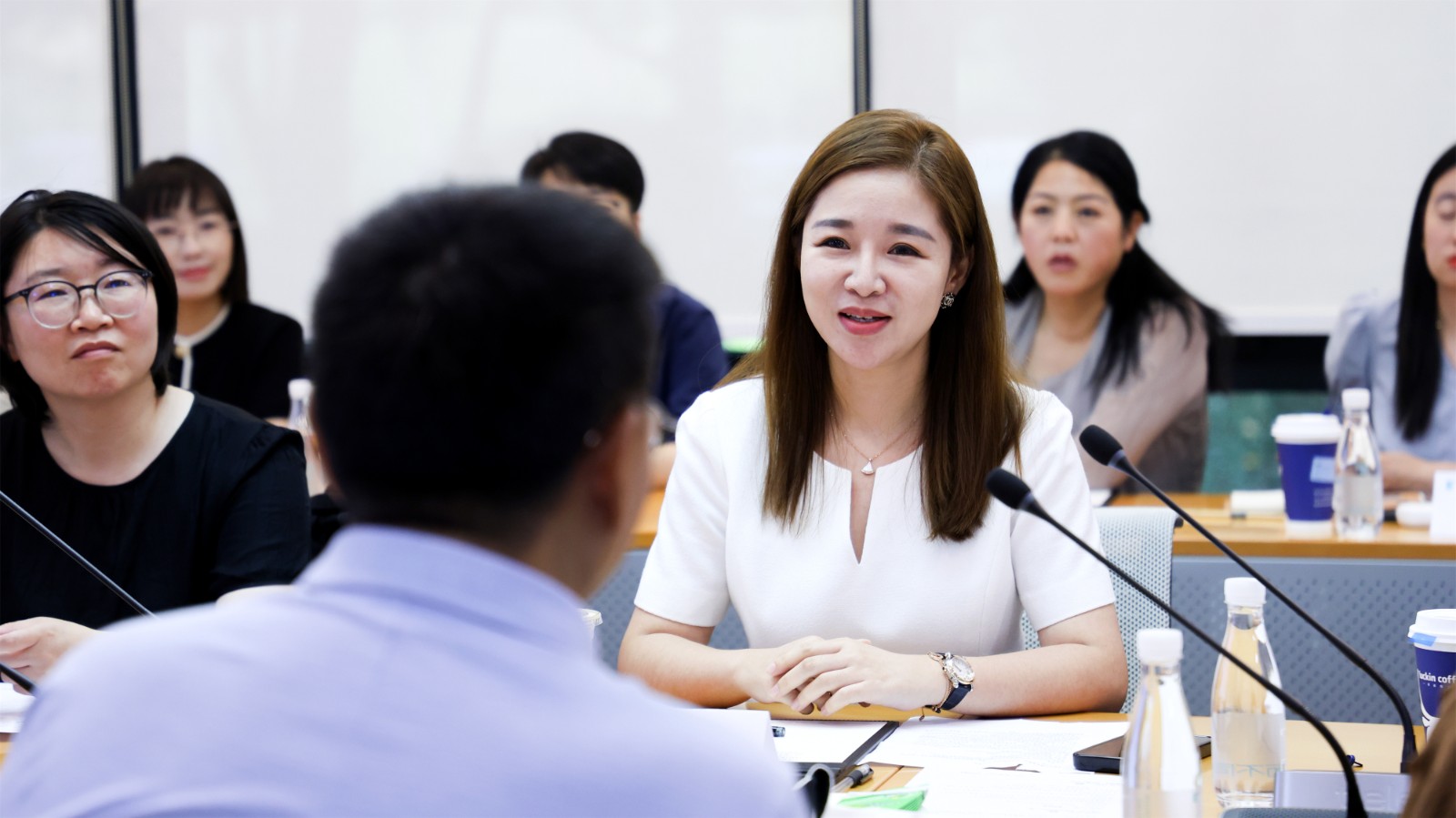 何雨珊董事长率队前往西安欧亚学院考察学习 第 3 张